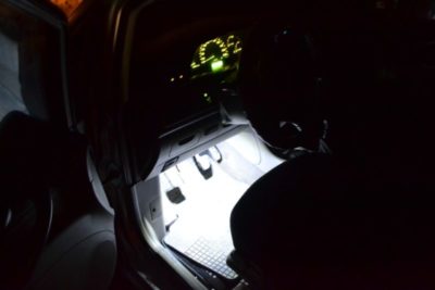 как подключить светодиодную ленту в машине