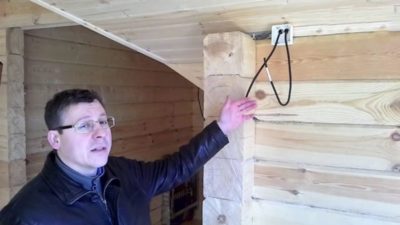 как сделать проводку в деревянном доме
